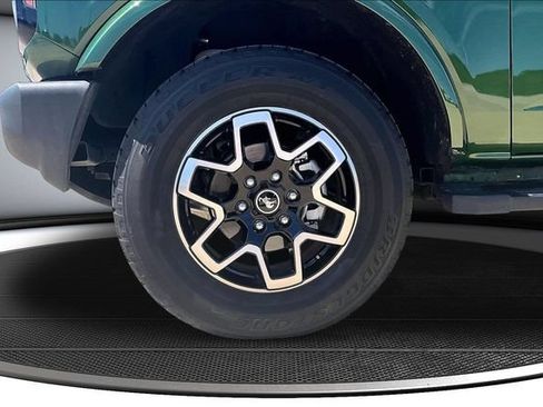 Used 2024 Ford Bronco Outer Banks AWD/4WD image 31