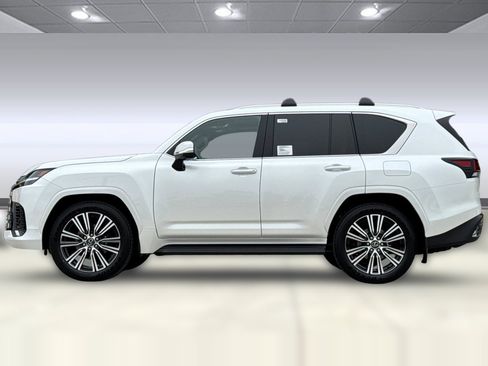 New 2026 Lexus LX 600 4WD w/ Luxury Package image 2
