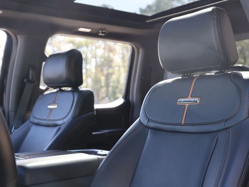 Used 2024 Ford F450 Platinum w/ FX4 Off-Road Package image 9