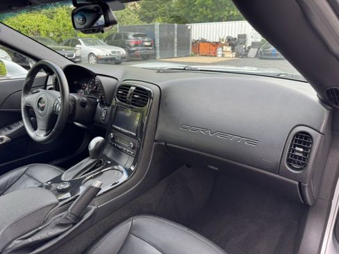 Used 2013 Chevrolet Corvette Coupe RWD image 29