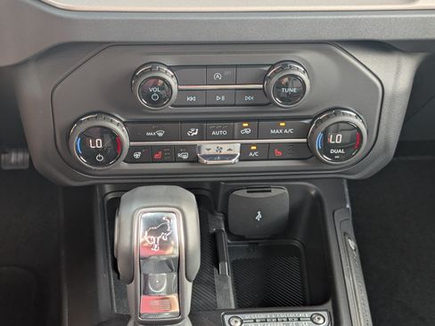 New 2026 Ford Bronco Outer Banks AWD/4WD image 20