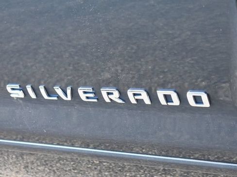 Used 2017 Chevrolet Silverado 1500 LT w/ All Star Edition AWD/4WD image 12