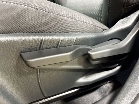 New 2026 Chevrolet Equinox LT w/ Safety and Technology Package FWD image 22