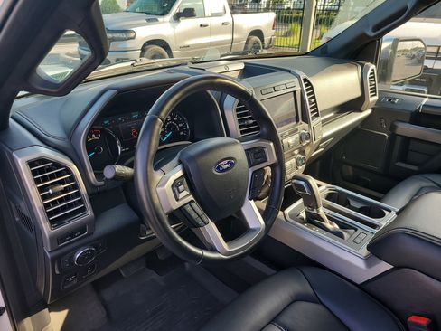 Used 2019 Ford F150 Platinum w/ Equipment Group 701A Luxury AWD/4WD image 21