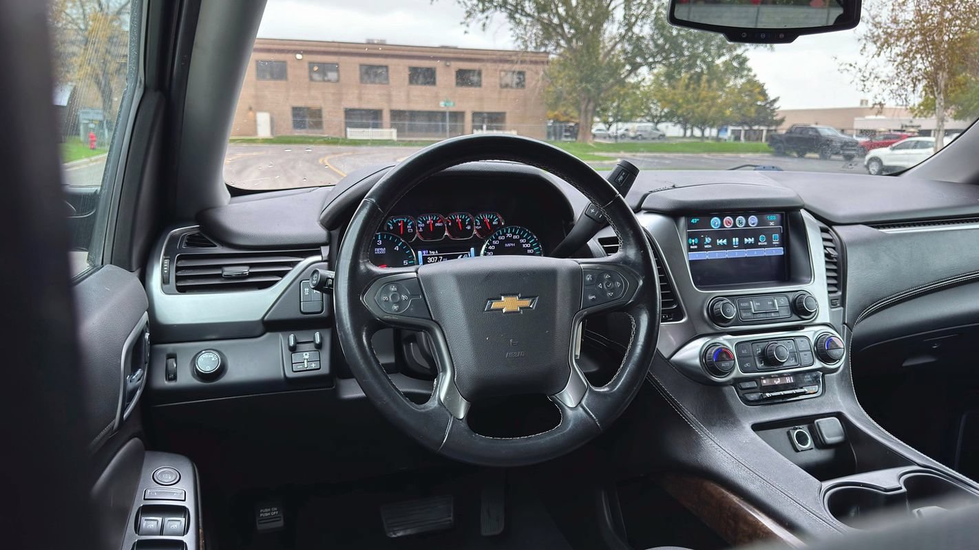 Used 2019 Chevrolet Tahoe LS w/ All-Season Package RWD image 4