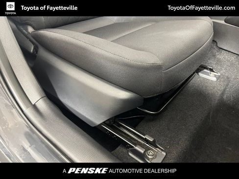 Used 2025 Toyota Corolla LE FWD image 11