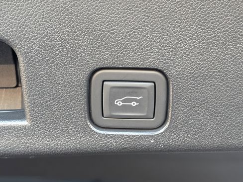 Used 2024 GMC Acadia Denali w/ Super Cruise Package image 21