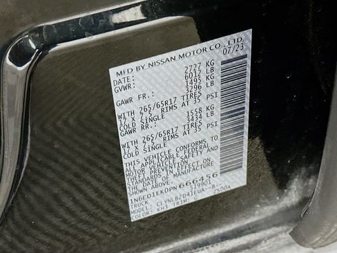 Used 2023 Nissan Frontier SV image 12