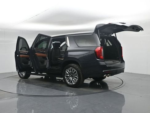 Used 2023 GMC Yukon Denali Ultimate image 46