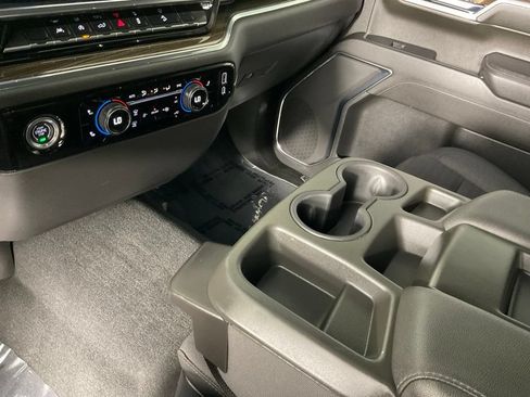 Used 2023 Chevrolet Silverado 1500 LT Trail Boss AWD/4WD image 18