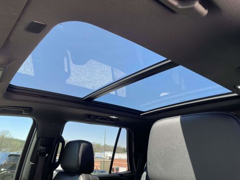 Used 2021 Chevrolet Tahoe LT image 8