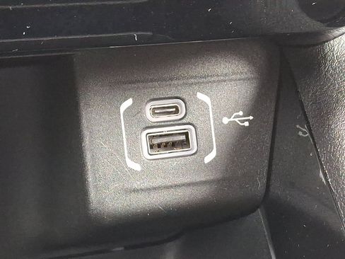 Certified 2022 Jeep Compass Limited image 25