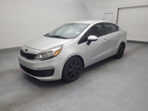 Used 2017 Kia Rio LX image 2