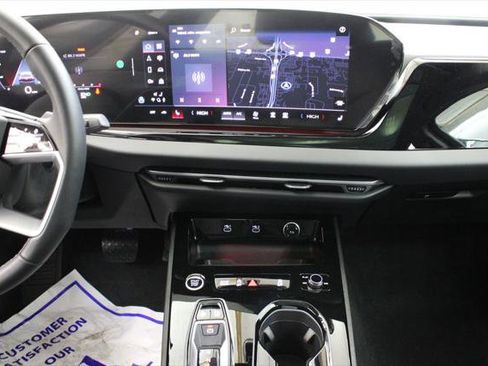 Used 2025 Audi A5 2.0T Premium Plus w/ Premium Plus AWD/4WD image 23