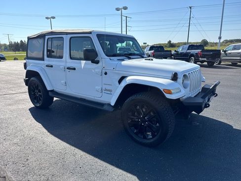 Used 2021 Jeep Wrangler Unlimited Sahara w/ Cold Weather Group image 7