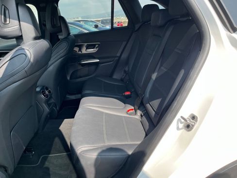 Used 2024 Mercedes-Benz GLC 300 GLC 300 image 27