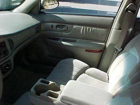 Used 2004 Buick Century Custom FWD image 20