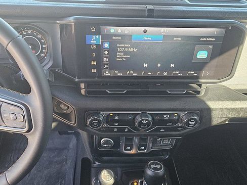 Used 2024 Jeep Wrangler Sport image 9