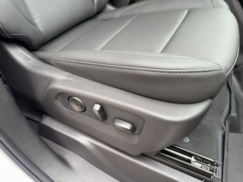 New 2026 GMC Sierra 1500 SLT w/ SLT Premium Plus Package image 31