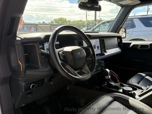 Used 2024 Ford Bronco Badlands AWD/4WD image 15