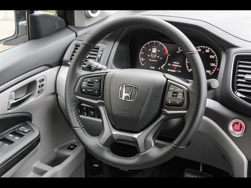 New 2026 Honda Ridgeline RTL image 16