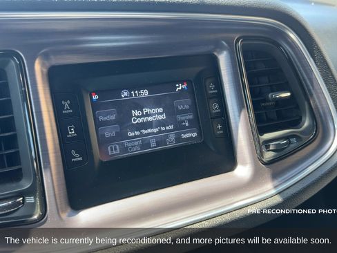 Used 2015 Dodge Challenger R/T w/ Quick Order Package 28B R/T RWD image 17
