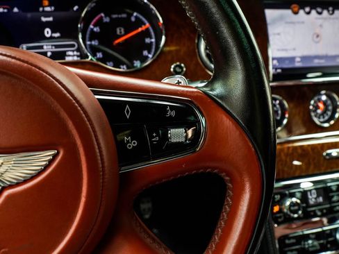 Used 2018 Bentley Mulsanne RWD image 39