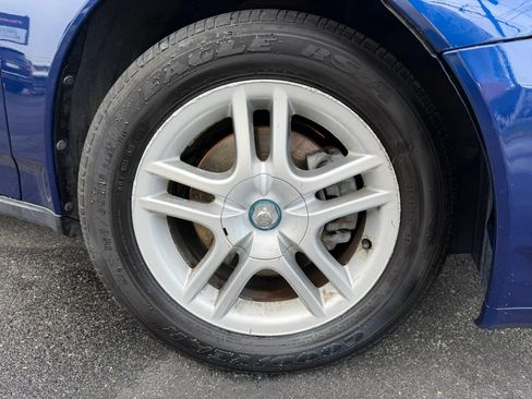 Used 2003 Toyota Celica GT FWD image 31