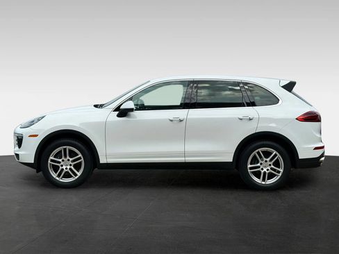 Used 2016 Porsche Cayenne AWD/4WD image 4