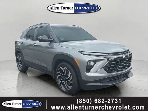 Used 2025 Chevrolet TrailBlazer RS w/ Convenience Package FWD image 1