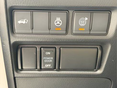 Used 2024 Nissan Armada Platinum w/ Captain's Chairs Package image 6