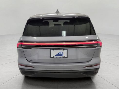 Used 2025 Lincoln Nautilus Premier w/ Equipment Group 102A AWD/4WD image 53