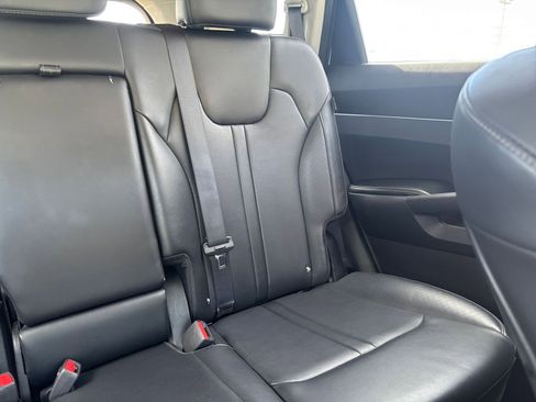 Used 2024 Kia Sorento S AWD/4WD image 40