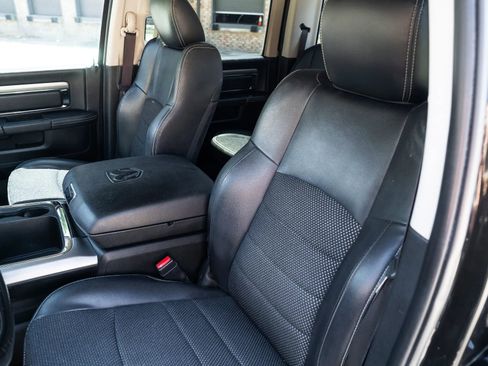 Used 2018 RAM 2500 Big Horn w/ Sport Appearance Group AWD/4WD image 19