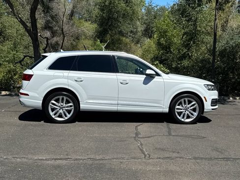 Used 2018 Audi Q7 3.0T Prestige AWD/4WD image 4