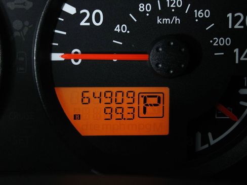 Certified 2019 Nissan Frontier SV image 23