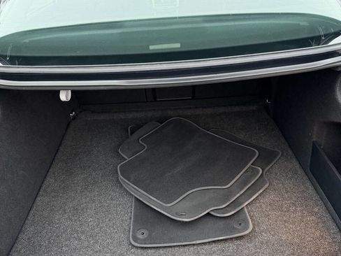 Used 2010 Volkswagen CC Luxury image 16