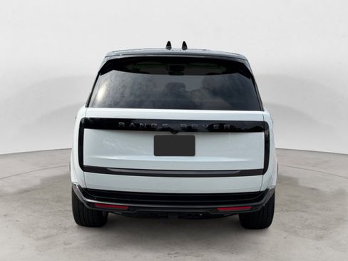 Certified 2025 Land Rover Range Rover SE AWD/4WD image 5