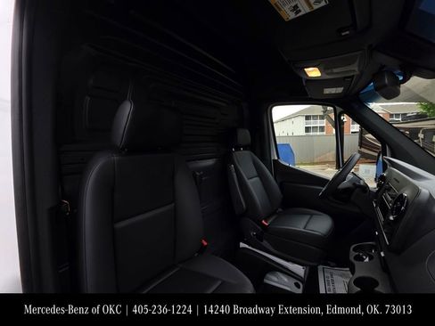 New 2026 Mercedes-Benz Sprinter 2500 image 13