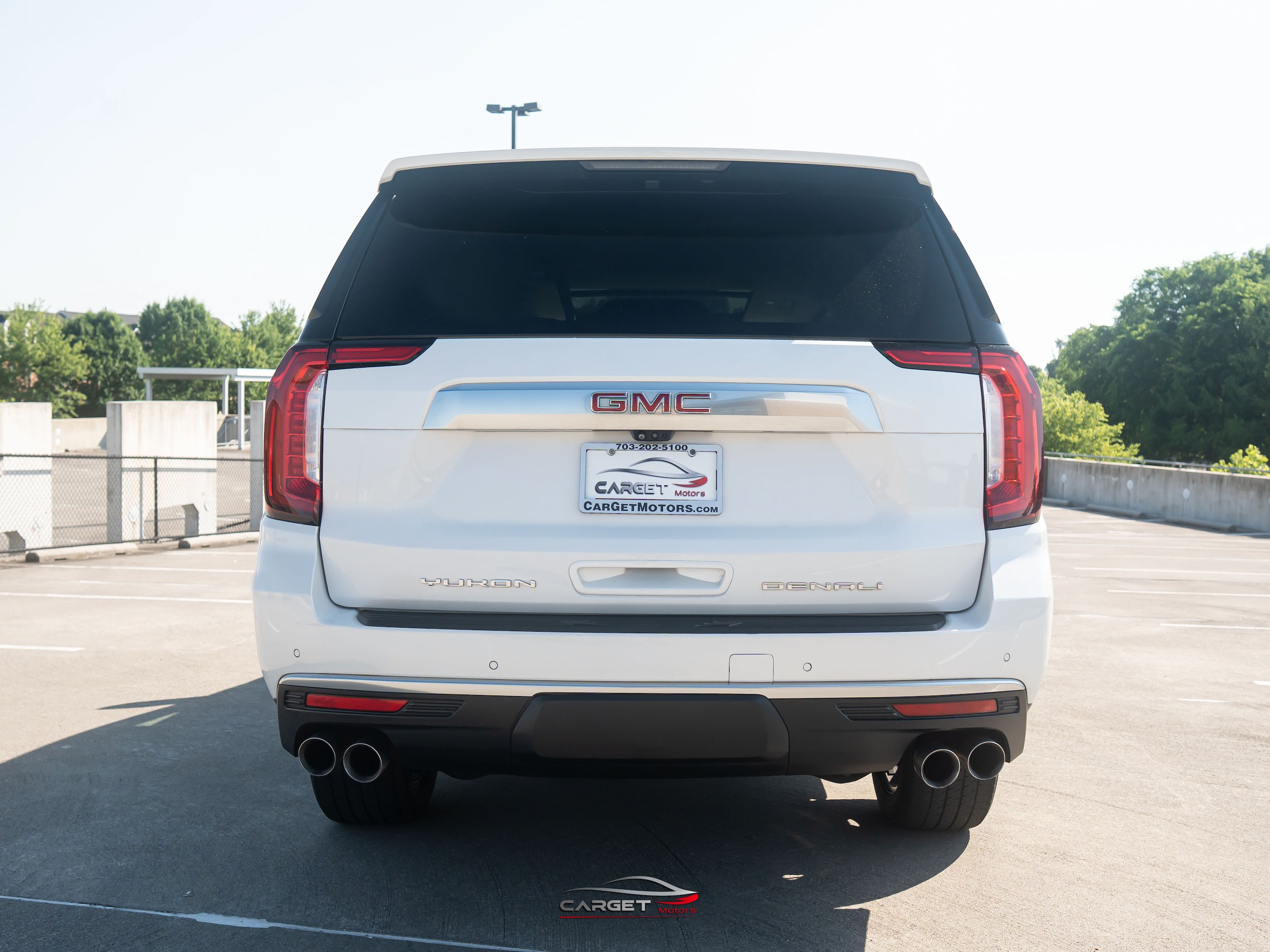 Used 2021 GMC Yukon XL Denali w/ Denali Premium Package AWD/4WD image 6