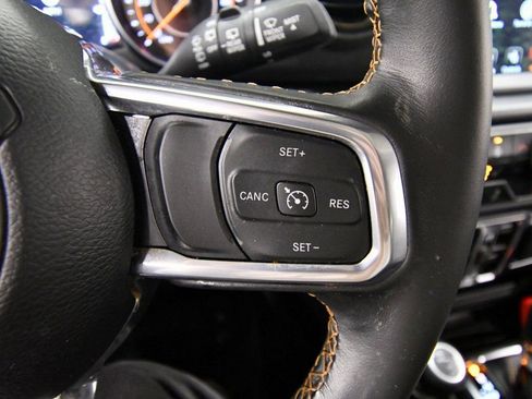 Used 2022 Jeep Wrangler Unlimited Sahara image 21