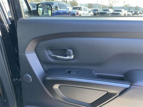Used 2024 Nissan Titan PRO-4X w/ Pro-4x Convenience Package image 28
