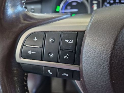 Used 2017 Lexus ES 300h w/ Navigation System Package FWD image 30