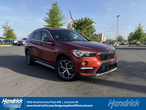 Used 2019 BMW X1 xDrive28i w/ Convenience Package AWD/4WD image 1