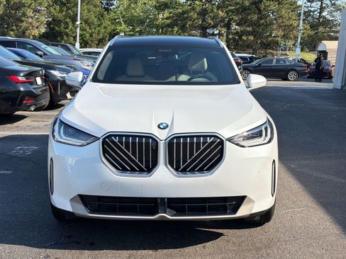 Used 2025 BMW X3 xDrive30i w/ Premium Package image 6