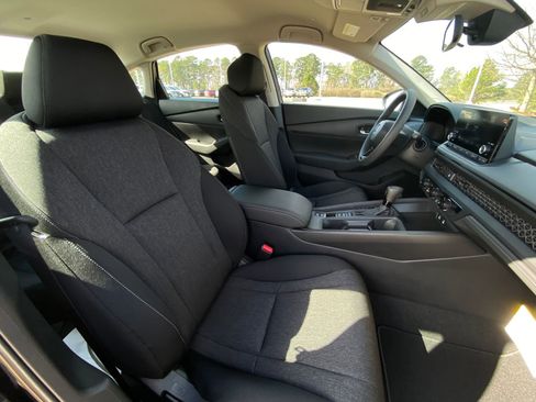 Used 2025 Honda Accord LX image 13