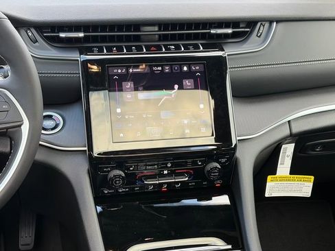 New 2026 Jeep Grand Cherokee Laredo X RWD image 15