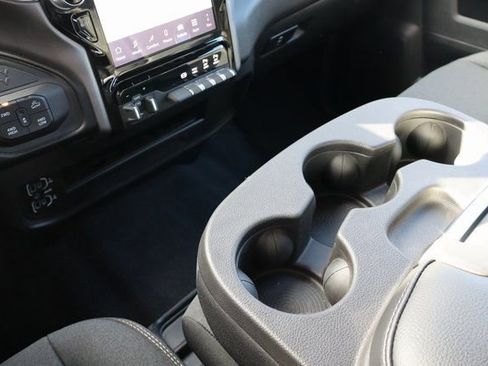 Used 2025 RAM 2500 Big Horn image 28