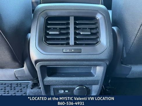Certified 2023 Volkswagen Tiguan SE w/ Panoramic Sunroof Package image 14