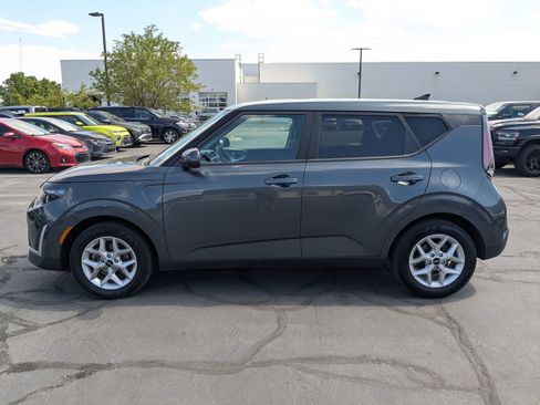 Used 2024 Kia Soul LX w/ Option Group 015 FWD image 9